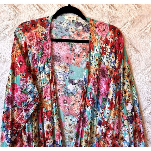 Umgee Kimono Size S/M Floral Lightweight Colorful Flowy Oversized Open Coverup - Picture 3 of 8
